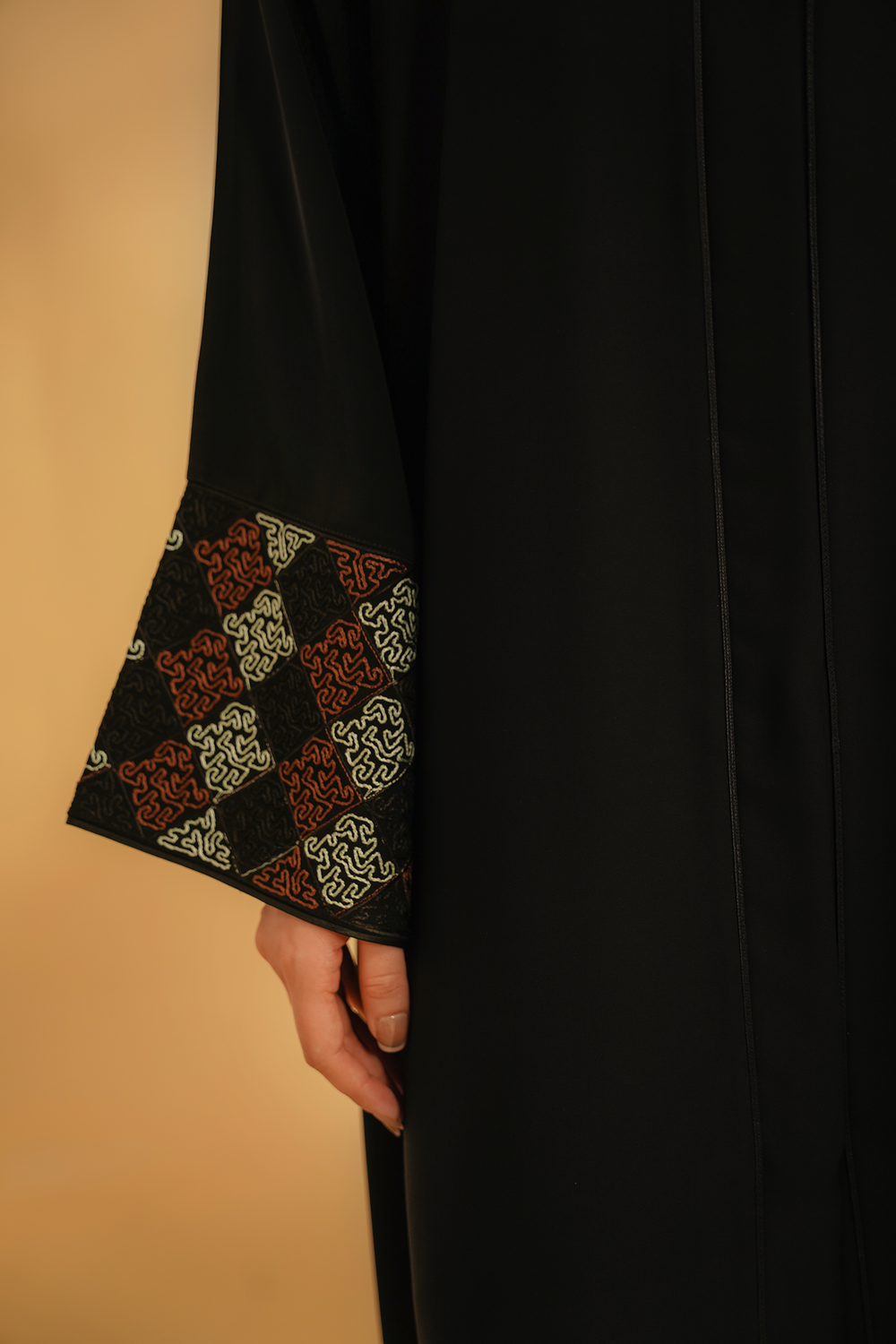 Cuff Embroidered Abaya Set | Black
